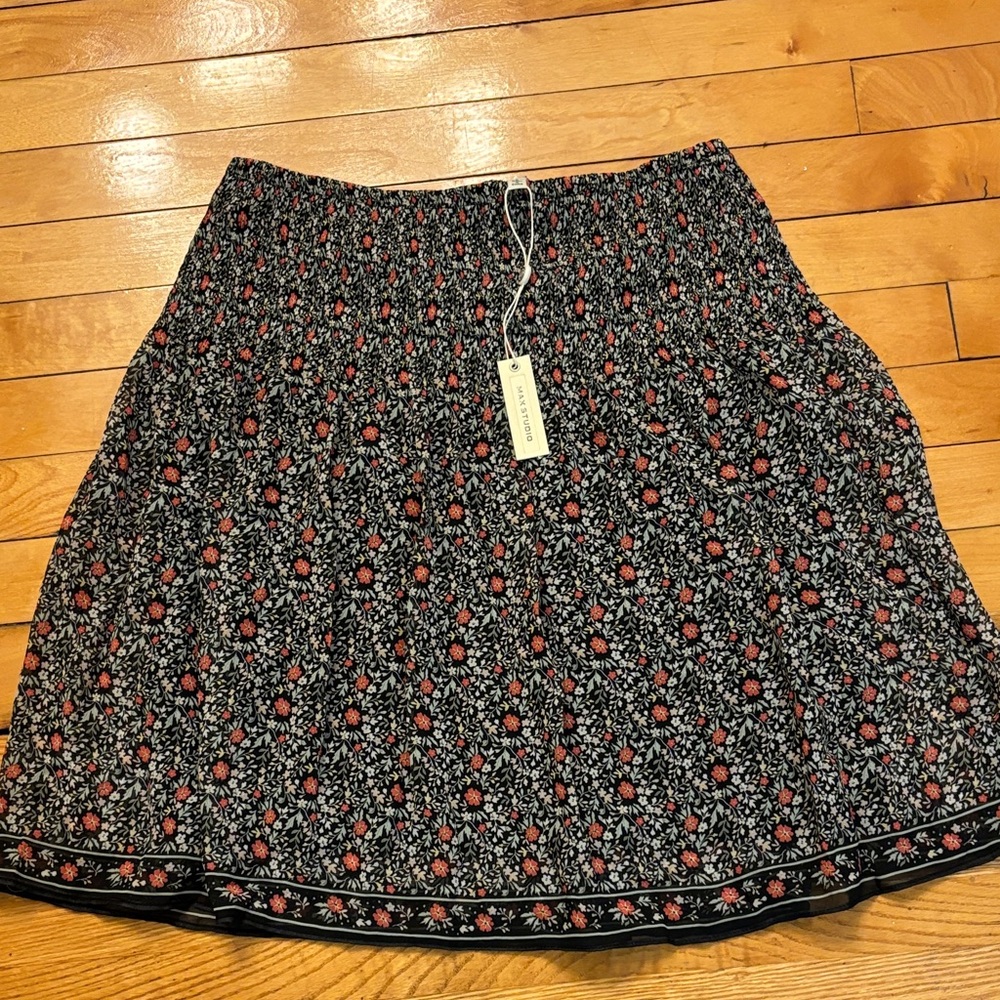 Max Studio Black and Red Floral A-Line Skirt